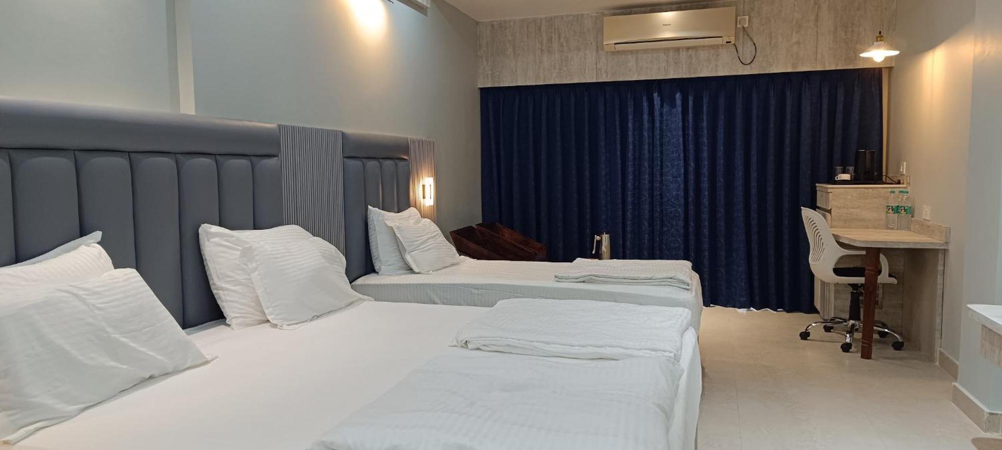 Hotel Lee Garden Near To Blue Flag Beach 500 Mtrs Puri Eksteriør billede